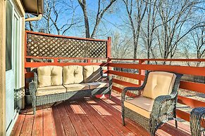 Colorado Springs House: 5 Mi to Downtown