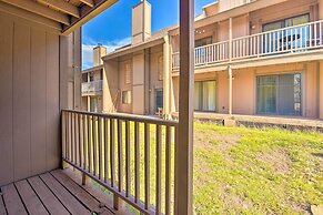 Quaint Angel Fire Townhome: 1/2 Mi to Ski Slopes!