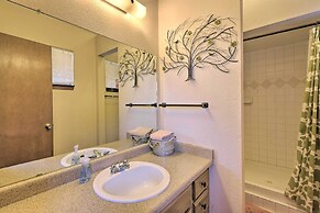 Quaint Angel Fire Townhome: 1/2 Mi to Ski Slopes!