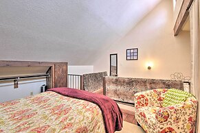 Quaint Angel Fire Townhome: 1/2 Mi to Ski Slopes!