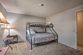 Family-friendly Home ~ 1 Mi to Kern River!