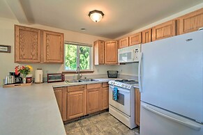 The Lillipad in Lilliwaup: Magnificent Waterfront!