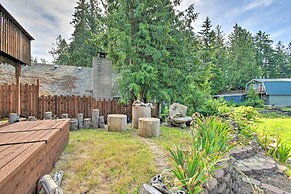 The Lillipad in Lilliwaup: Magnificent Waterfront!