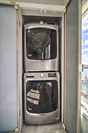 Condo w/ Bay Views ~ 5 Mi to Atlantic City!
