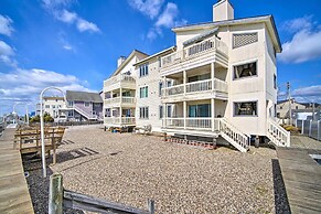 Condo w/ Bay Views ~ 5 Mi to Atlantic City!
