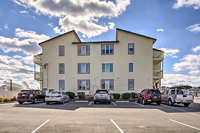 Condo w/ Bay Views ~ 5 Mi to Atlantic City!