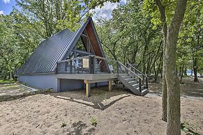 Lake Pepin Cottage w/ Decks + Private Beach!