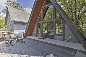 Lake Pepin Cottage w/ Decks + Private Beach!