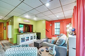 Smoky Mountain Cabin w/ Deck & Hot Tub!