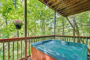Smoky Mountain Cabin w/ Deck & Hot Tub!