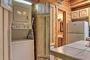 Cabin w/ Hot Tub + Deck, 3 Mi to Pigeon Forge