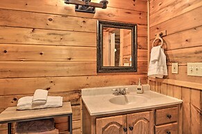Cabin w/ Hot Tub + Deck, 3 Mi to Pigeon Forge