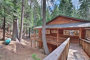 Spacious Cabin, Walk to Big Trees State Park!