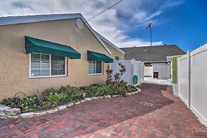 Bayside Pad w/ Pool Access & Dock: 1/2 Mi to Beach