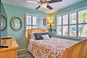 Bayside Pad w/ Pool Access & Dock: 1/2 Mi to Beach