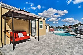 Bayside Pad w/ Pool Access & Dock: 1/2 Mi to Beach