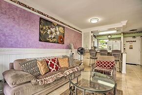 Waikiki Condo: Walk to Beach, Shops & Restaurants