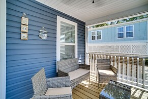 Charleston Home w/ Porch - 3 Mi to Folly Beach!