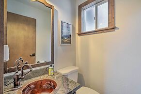 Incline Village Cabin w/ Patio: 2 Mi to Beach!