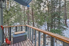 Incline Village Cabin w/ Patio: 2 Mi to Beach!