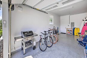 Spacious Kauai Getaway < 1 Mi to the Ocean!