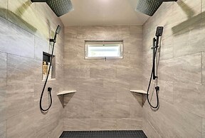 Spacious Kauai Getaway < 1 Mi to the Ocean!