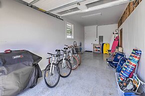 Spacious Kauai Getaway < 1 Mi to the Ocean!