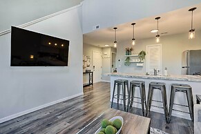 Vernon Township Condo - Walk to Ski Resort!