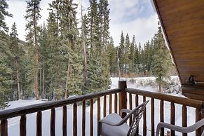 Rustic Cabin w/ Hot Tub & Deck in Breckenridge
