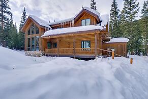 Rustic Cabin w/ Hot Tub & Deck in Breckenridge