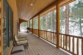 Rustic Cabin w/ Hot Tub & Deck in Breckenridge