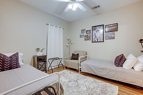 College Station Retreat Near Texas A & M!