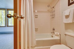 1 Mi to Keystone Ski Lift: Lakefront 4-season Gem