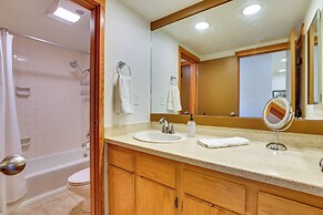 1 Mi to Keystone Ski Lift: Lakefront 4-season Gem