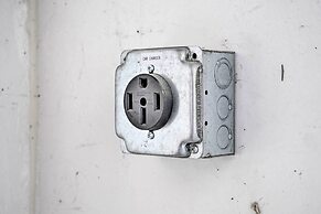 Game Room: Mountain Chalet 5 Mi to Donner Lake