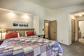 Game Room: Mountain Chalet 5 Mi to Donner Lake