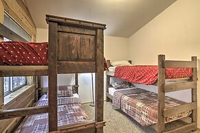 Game Room: Mountain Chalet 5 Mi to Donner Lake