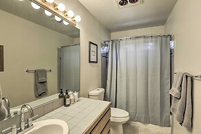 Game Room: Mountain Chalet 5 Mi to Donner Lake