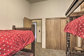 Game Room: Mountain Chalet 5 Mi to Donner Lake