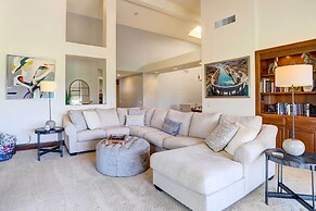 Golf Course View & Pool Access: Palm Desert Condo