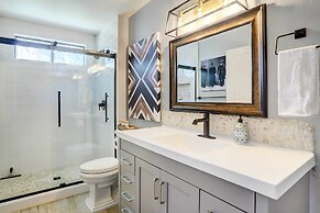 Golf Course View & Pool Access: Palm Desert Condo