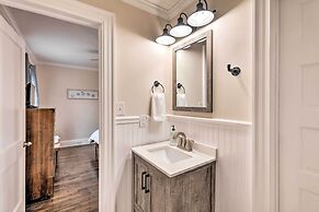 New Bern Retreat w/ Fire Pit ~ 1 Mi to Dtwn!