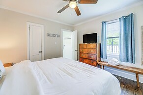 New Bern Retreat w/ Fire Pit ~ 1 Mi to Dtwn!