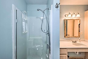 Charming Buena Vista Home w/ Hot Tub + Deck!