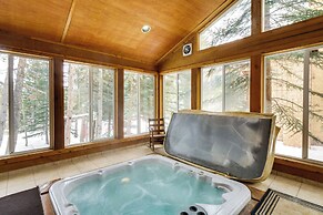 Spacious Frisco Retreat w/ Private Hot Tub!
