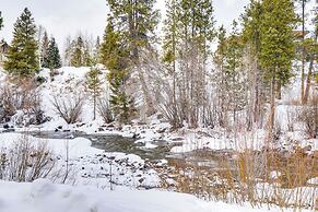 Spacious Frisco Retreat w/ Private Hot Tub!