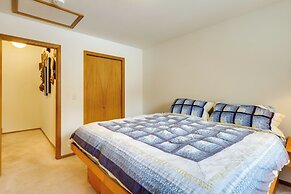 Spacious Frisco Retreat w/ Private Hot Tub!