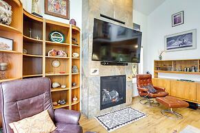 Spacious Frisco Retreat w/ Private Hot Tub!