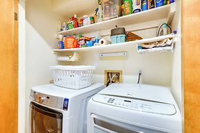 Spacious Frisco Retreat w/ Private Hot Tub!