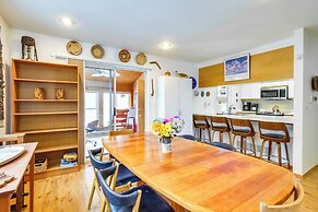 Spacious Frisco Retreat w/ Private Hot Tub!